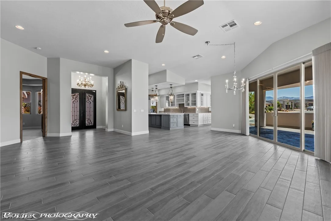 155 Seven Palms Way — photo 4