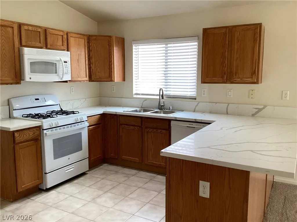 10984 VALLEROSA Street 0 — photo 3 of 23