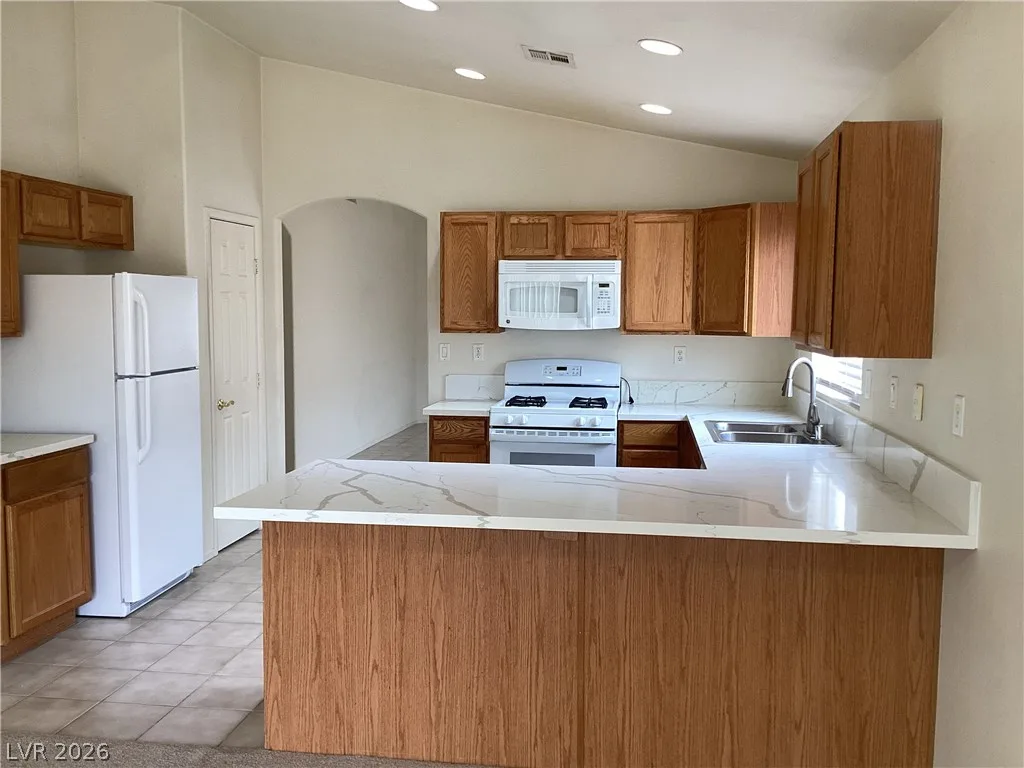 10984 VALLEROSA Street 0 — photo 4 of 23
