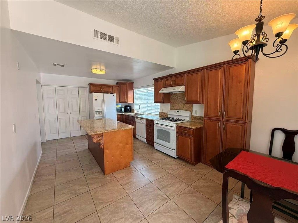 6357 Sparrow Lane — photo 5