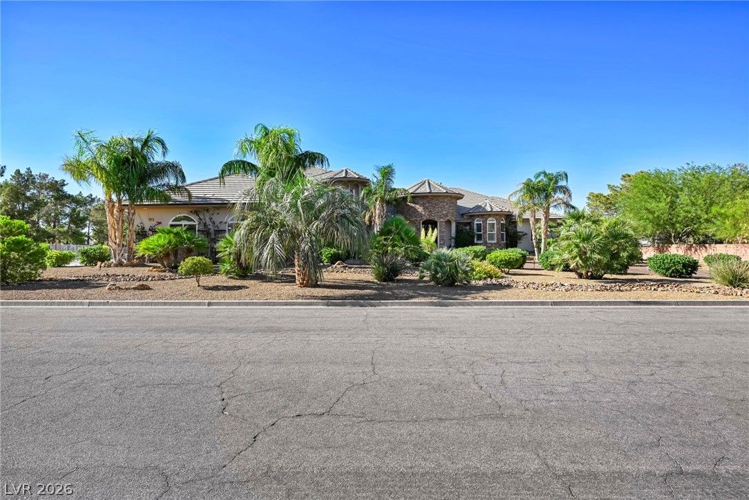 920 Santa Ynez Avenue — photo 2