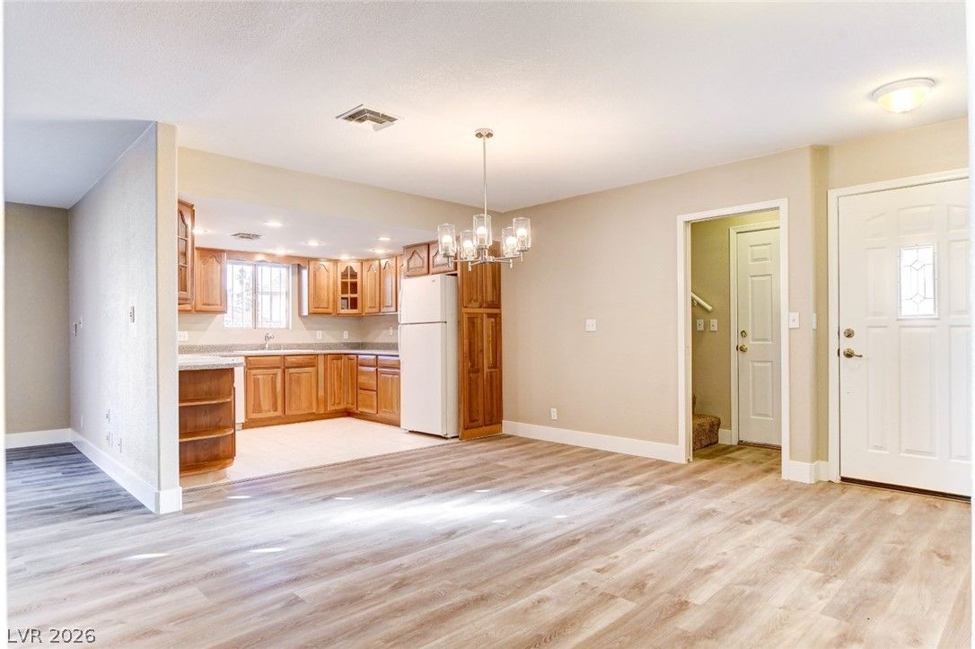 3358 HORIZON Street NA — photo 5