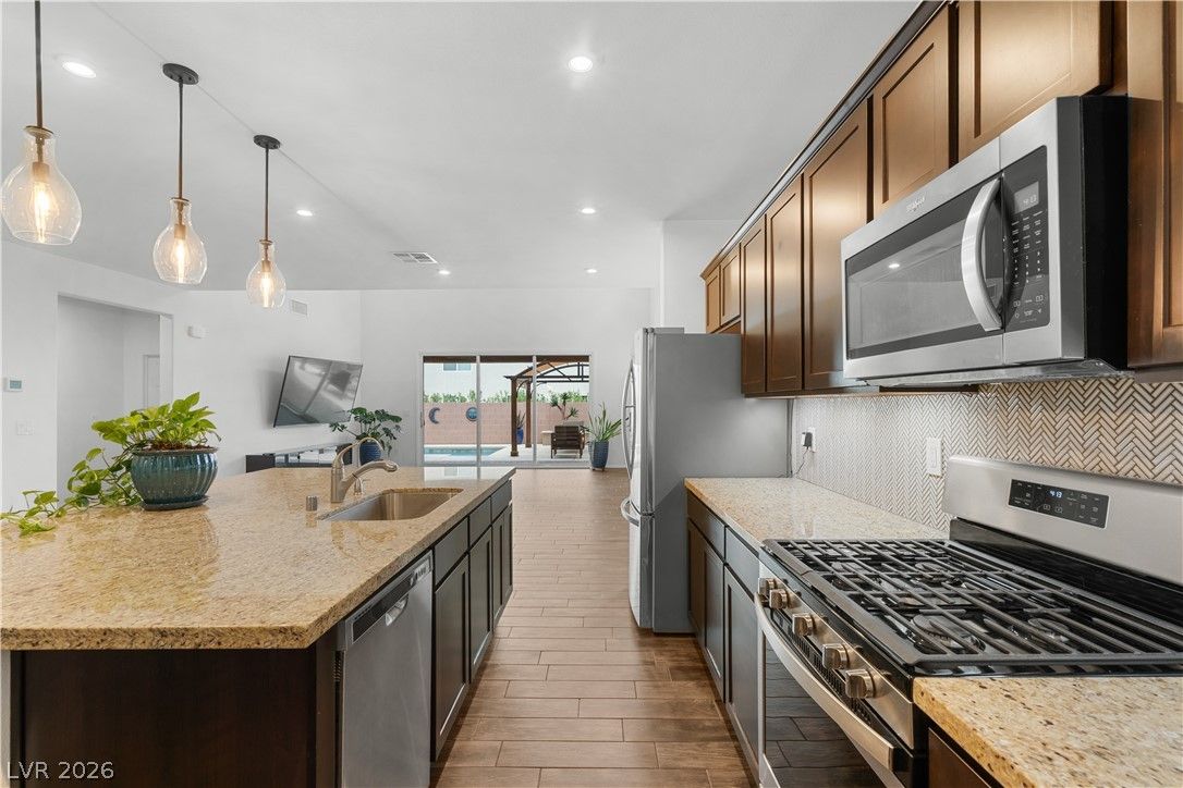 4921 Silent Birch Avenue — photo 4