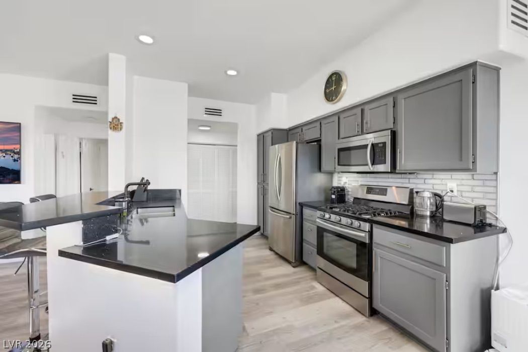 8501 West University Avenue 2077 — photo 4