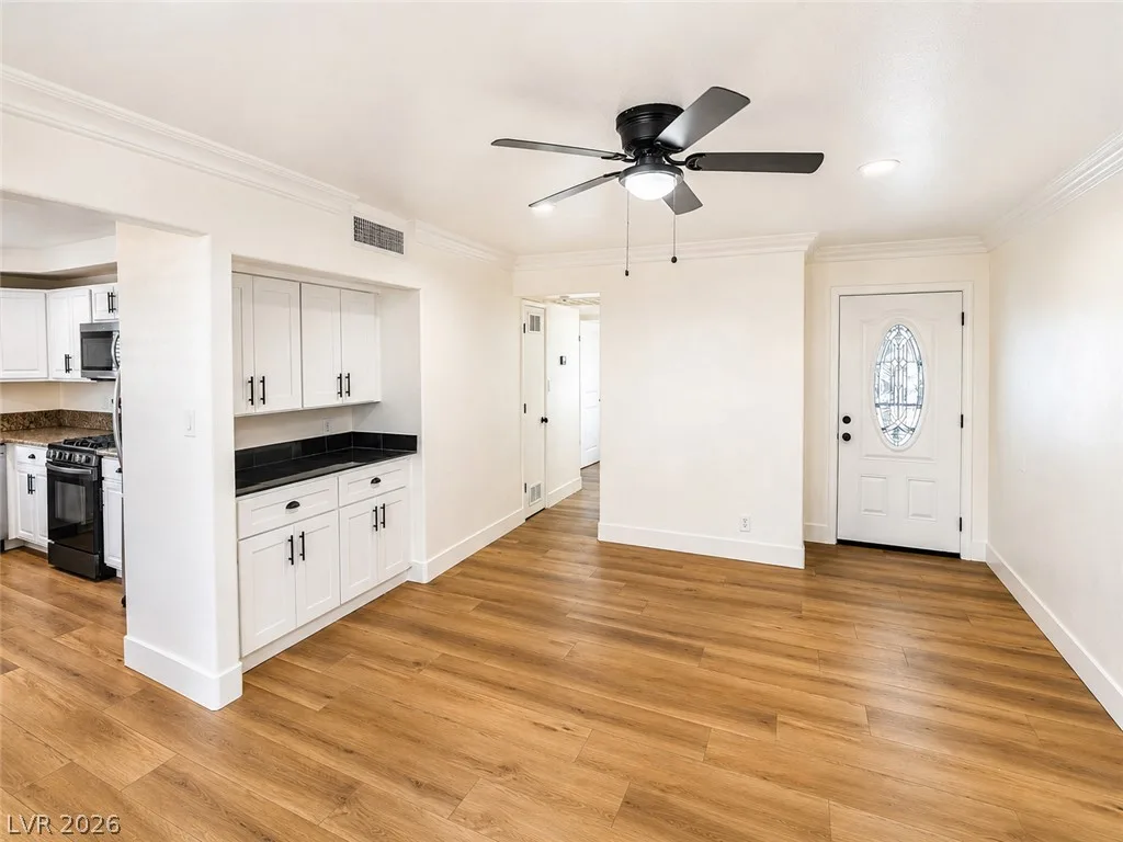 5209 Alta Drive — photo 2