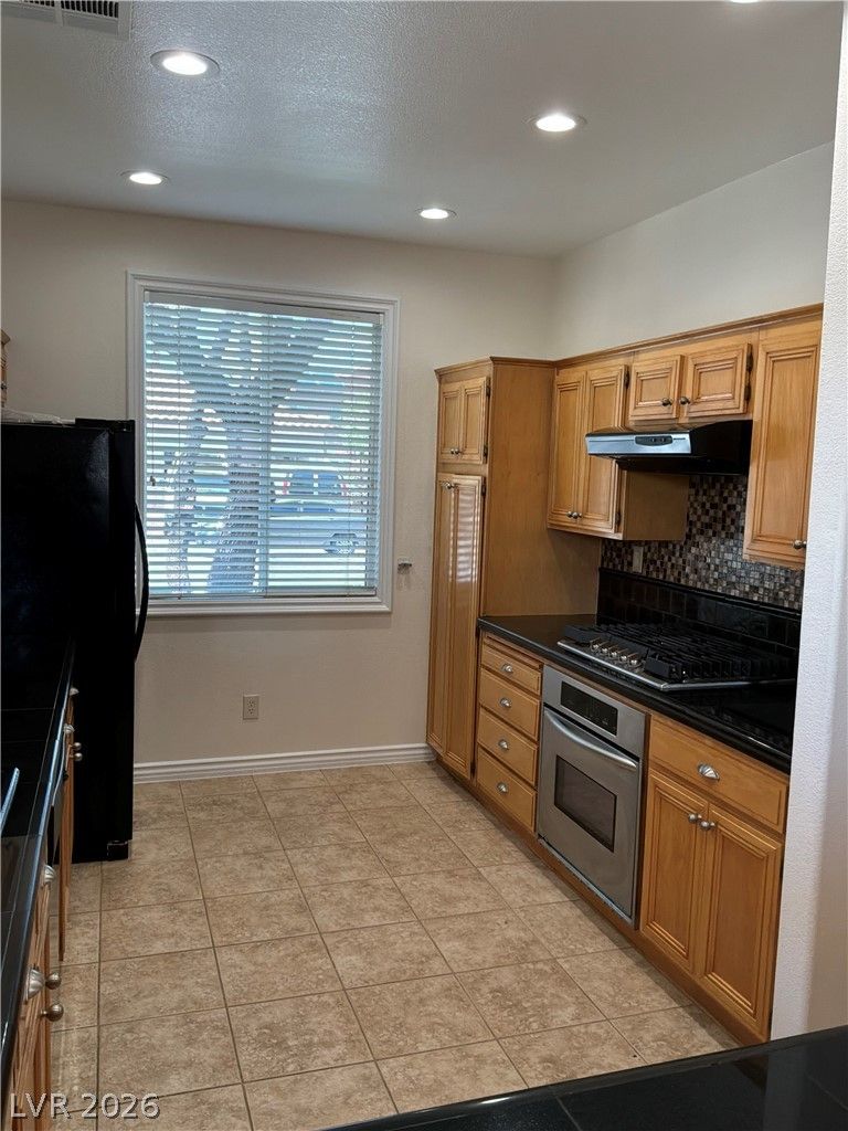2413 Brockton Way — photo 5