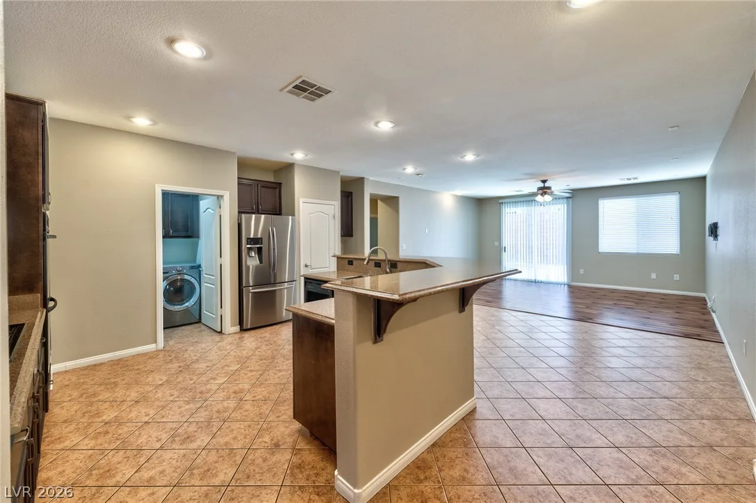 2116 Mistle Thrush Drive — photo 3