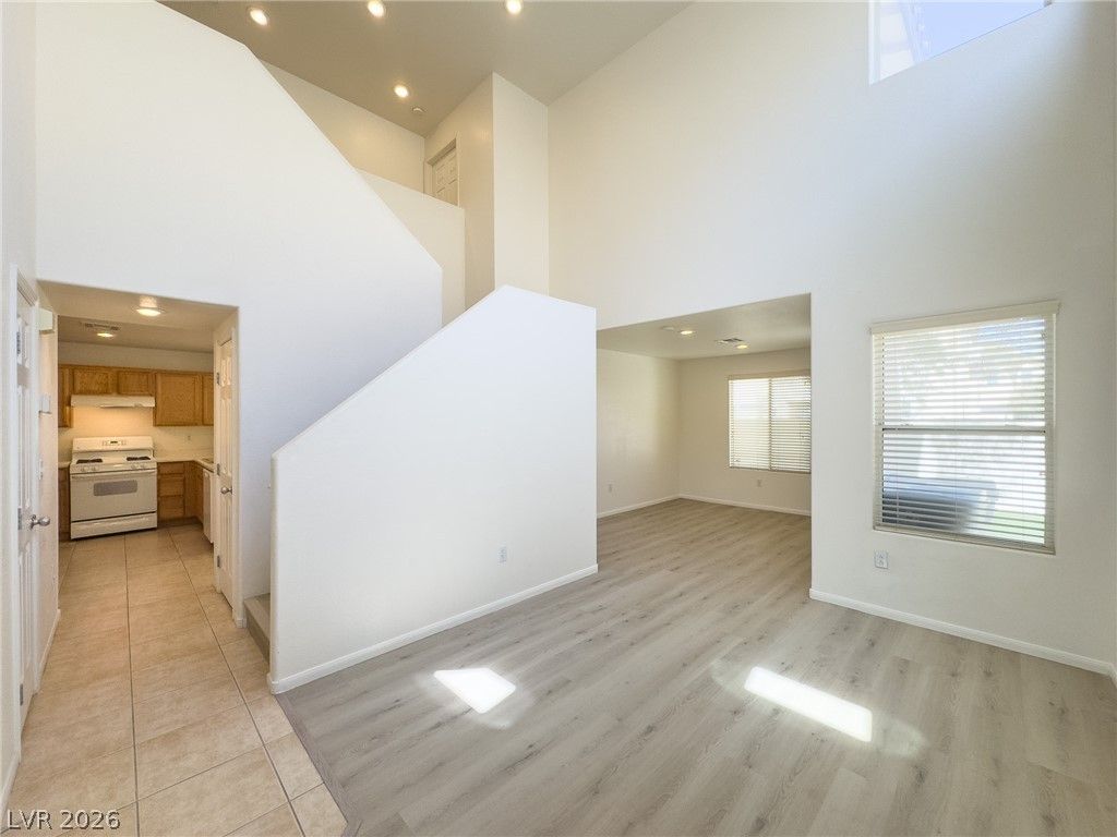 9456 Grandview Spring Avenue — photo 4