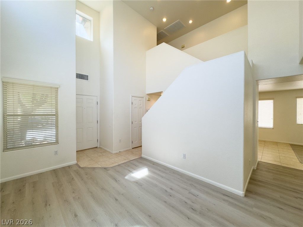 9456 Grandview Spring Avenue — photo 5