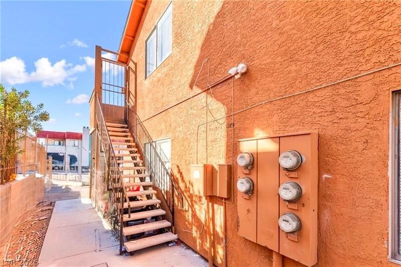 6982 Hopkins Drive — photo 3