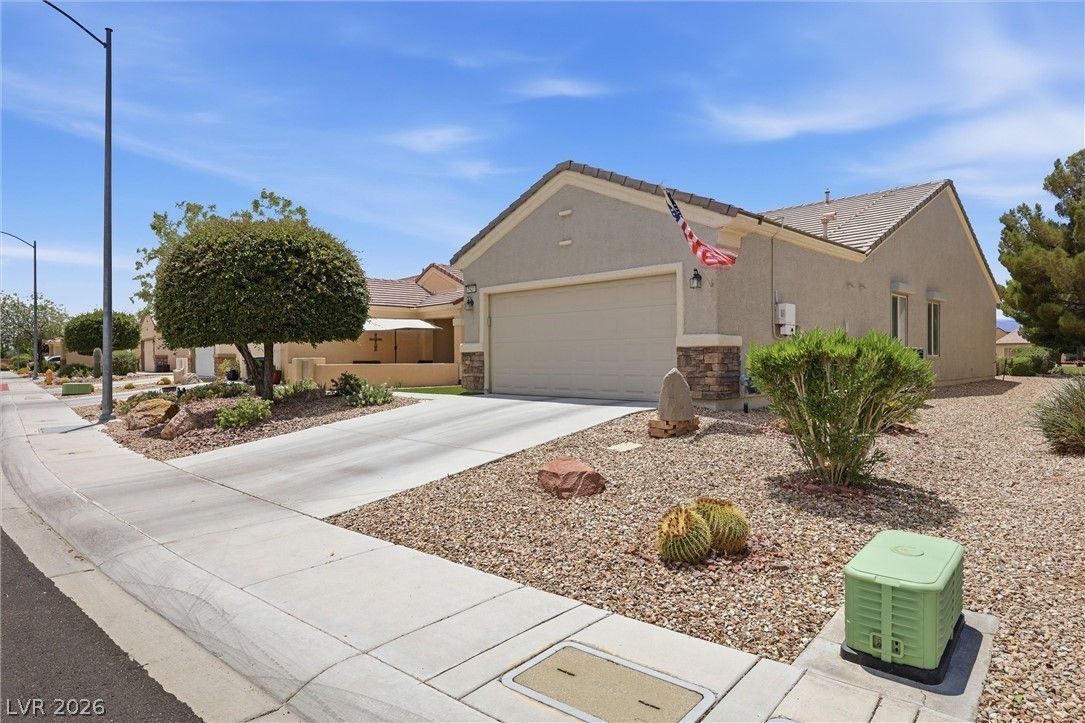 7421 Petrel Street — photo 3