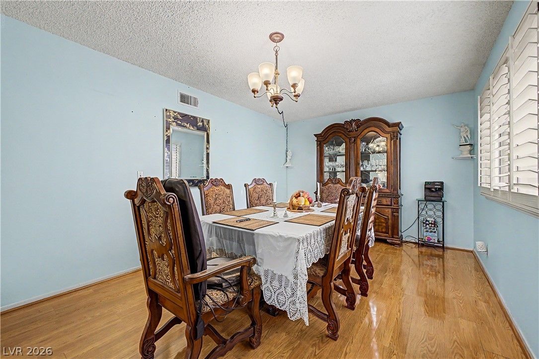 3537 Victory Avenue — photo 4