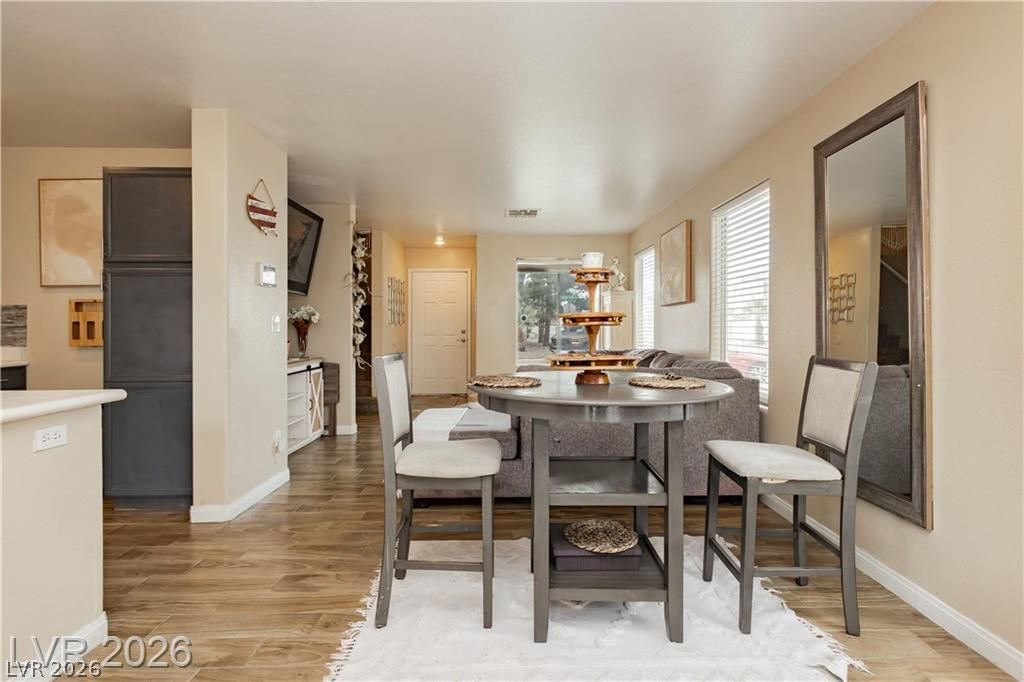 2054 Seattle Shore Street — photo 4