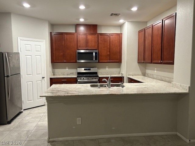 1002 East Dorrell Lane — photo 4 of 11