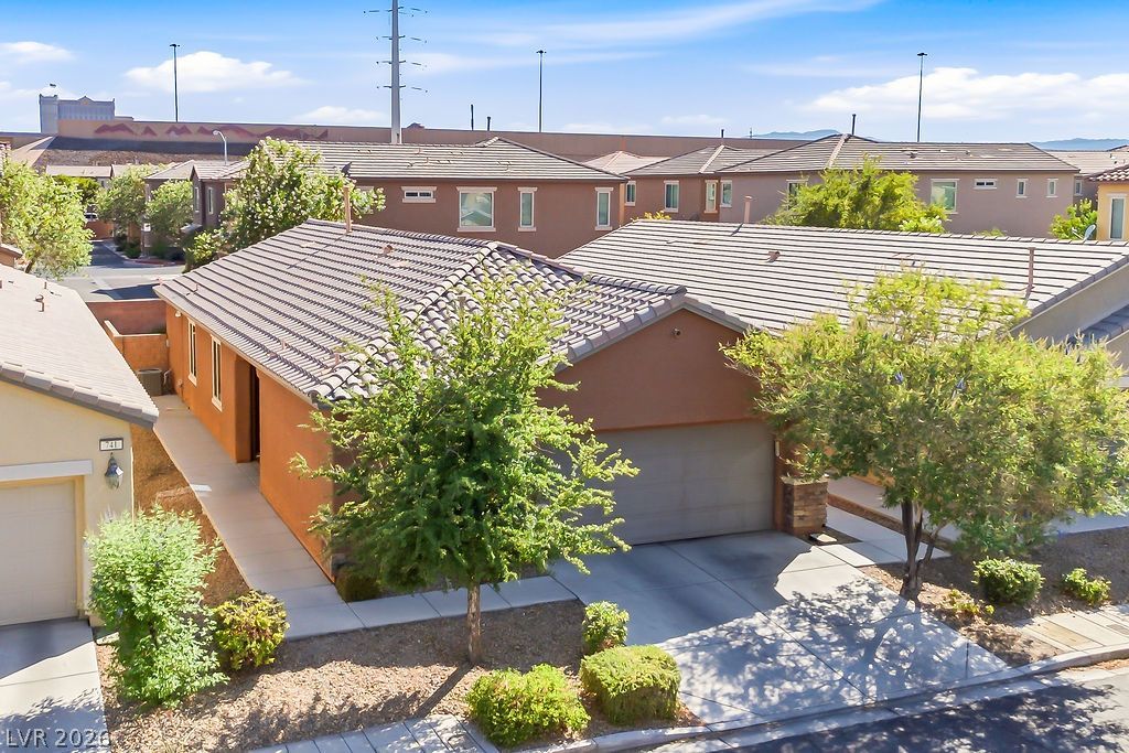 743 Crest Valley Place — photo 4