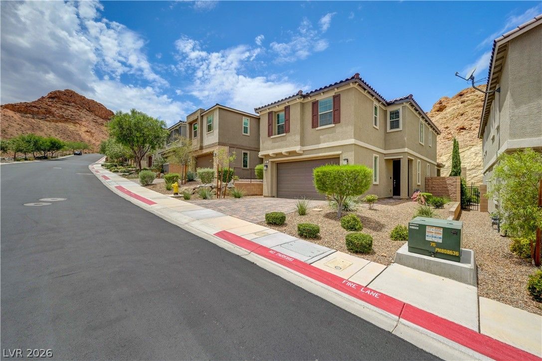 81 Moon Hill Drive — photo 2