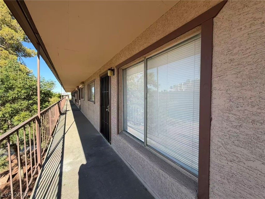 595 South Royal Crest Circle 8 — photo 2