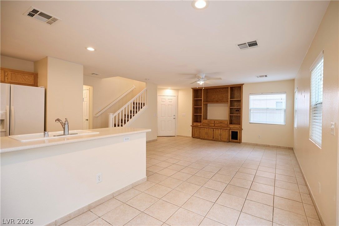 7880 Millbrookshire Way — photo 2 of 24
