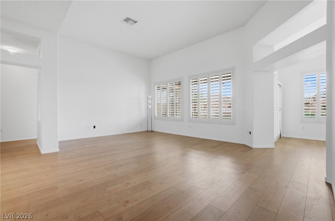 511 Eagle Vista Drive — photo 4 of 31