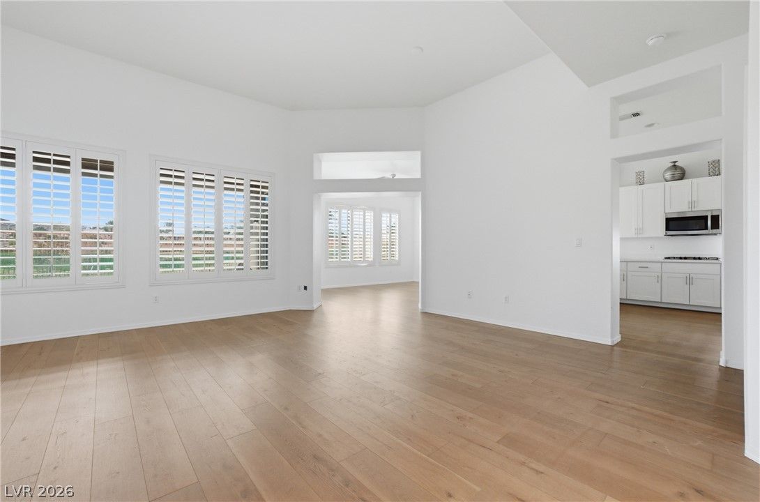 511 Eagle Vista Drive — photo 5 of 31