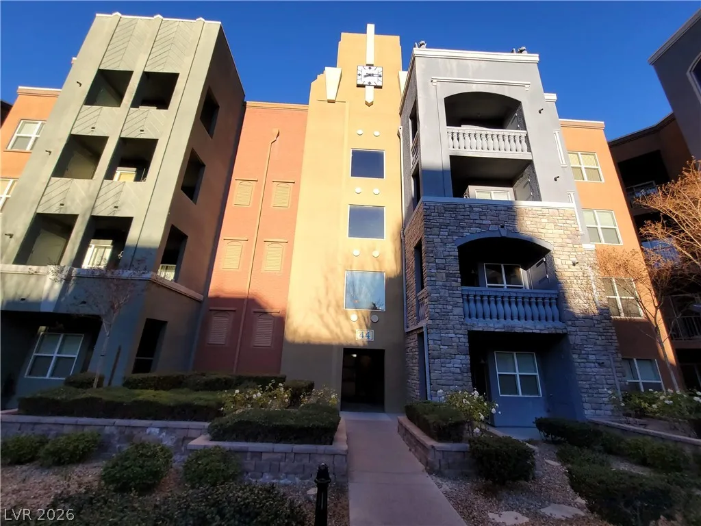 44 East Serene Avenue 119 — photo 3