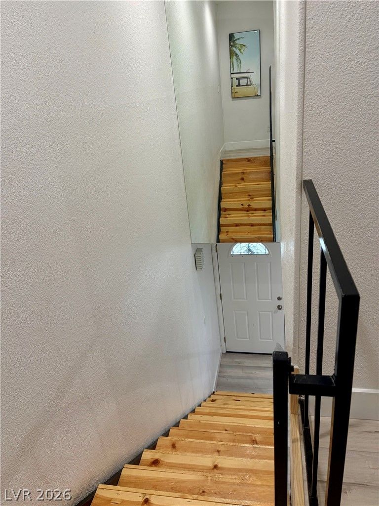 Photo 35