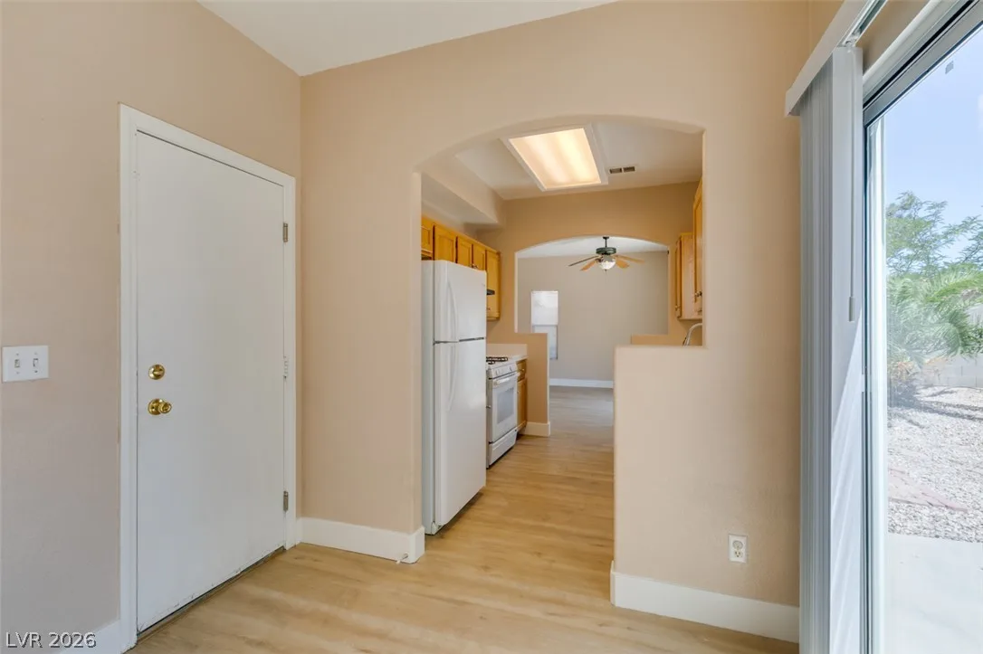 1401 SYCAMORE SPRING Court — photo 5