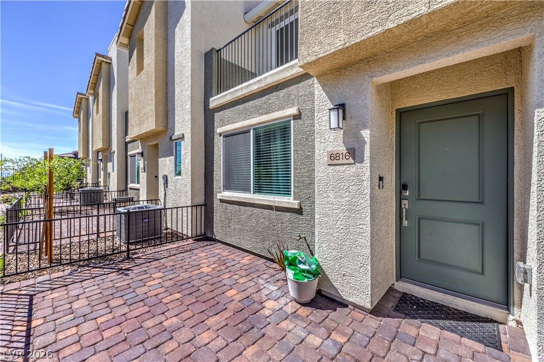 6816 Citron Mist Court — photo 4
