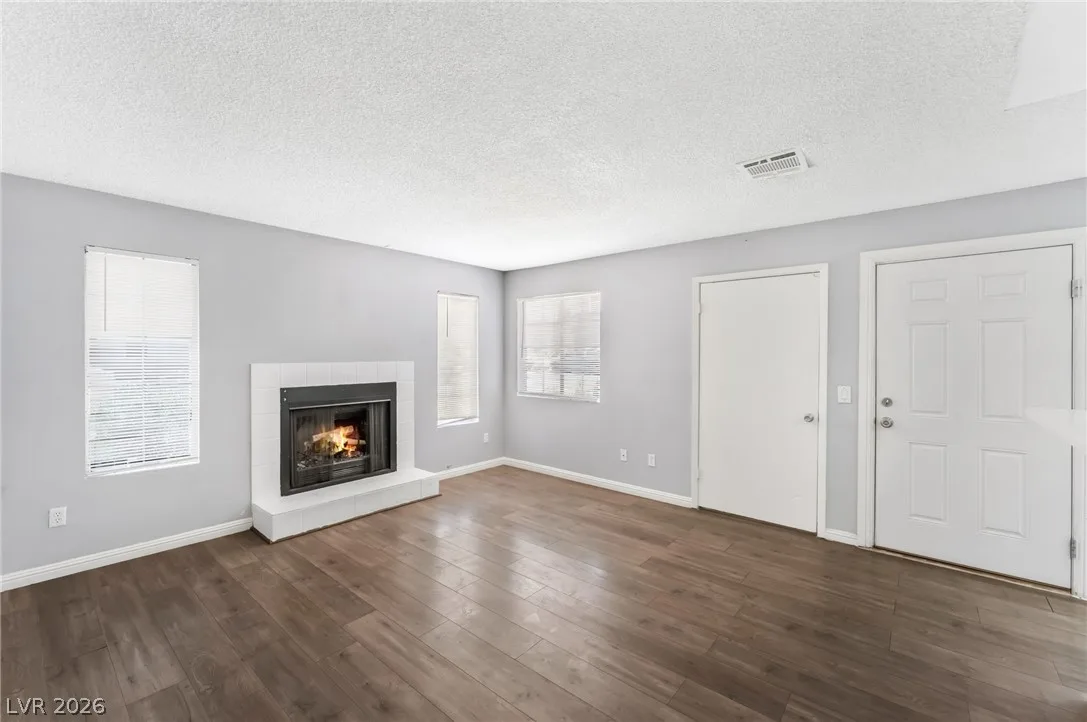 2722 Alicialynn Way B — photo 5