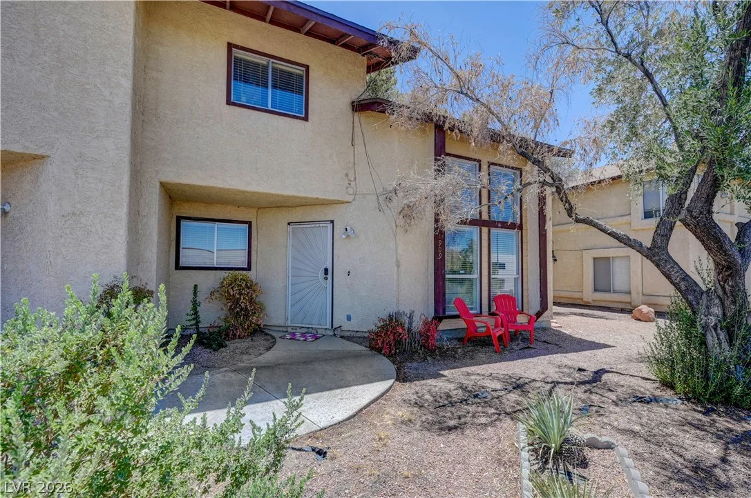 1909 Natalee Drive — photo 3