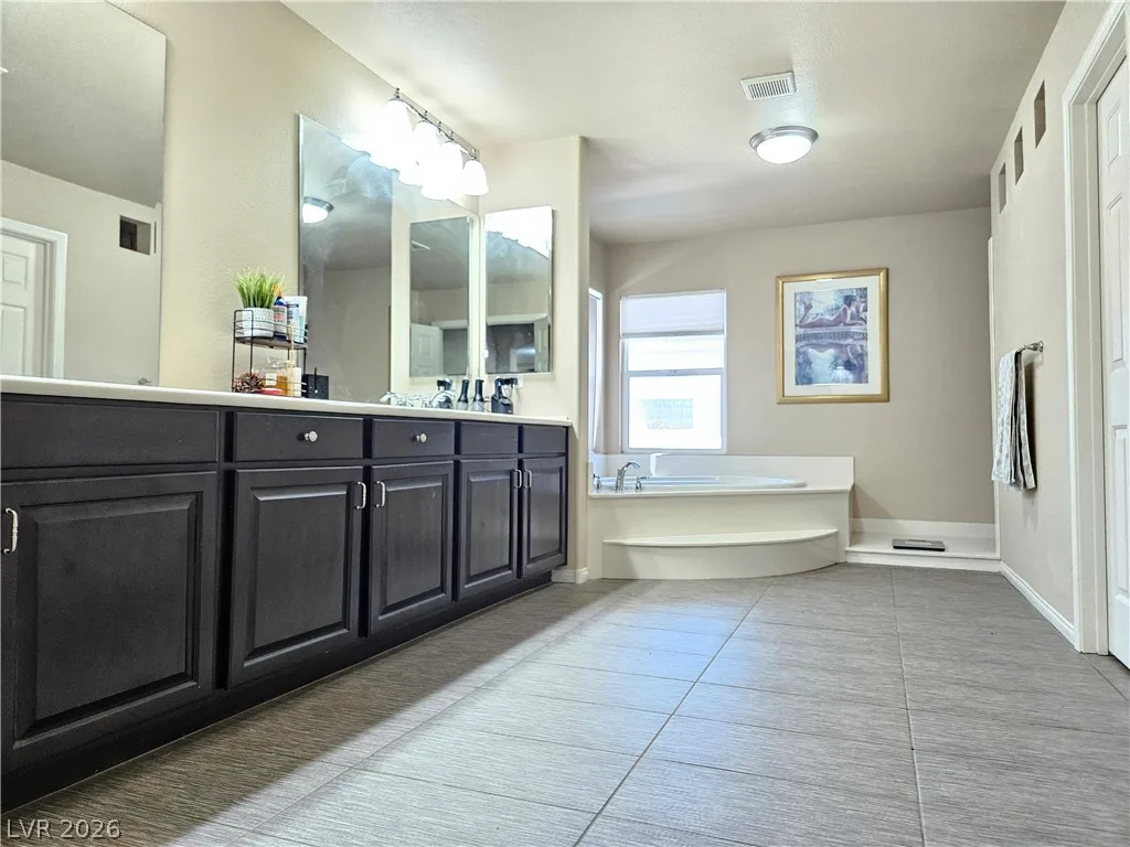 9929 Baystone Street — photo 3