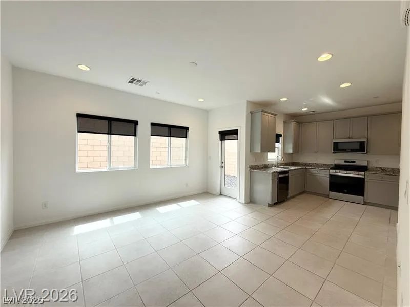 69 Ella Ashman Avenue — photo 3
