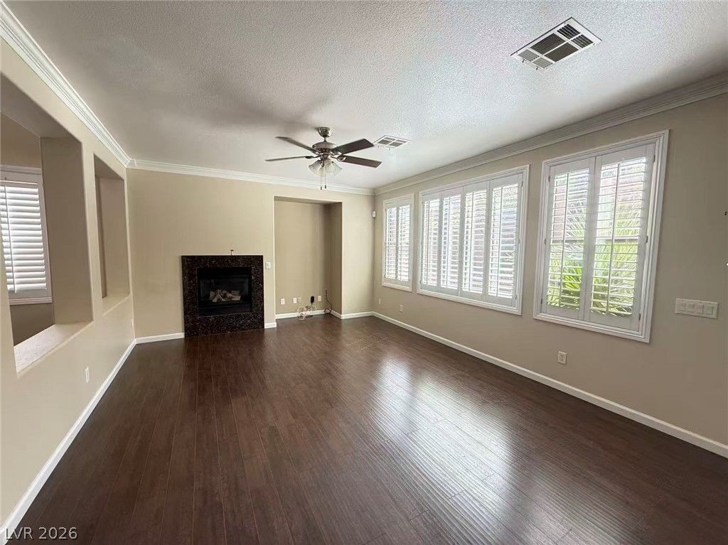 315 Carlisle Crossing Street — photo 4 of 20