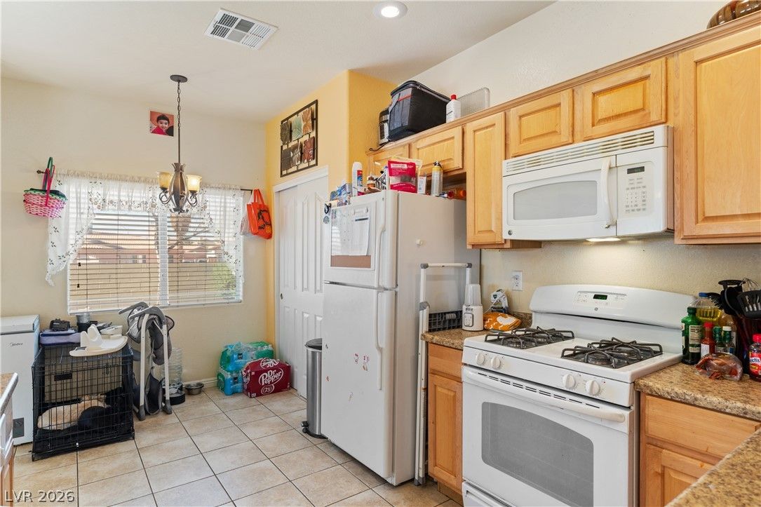 2089 Overton Beach Street 102 — photo 5