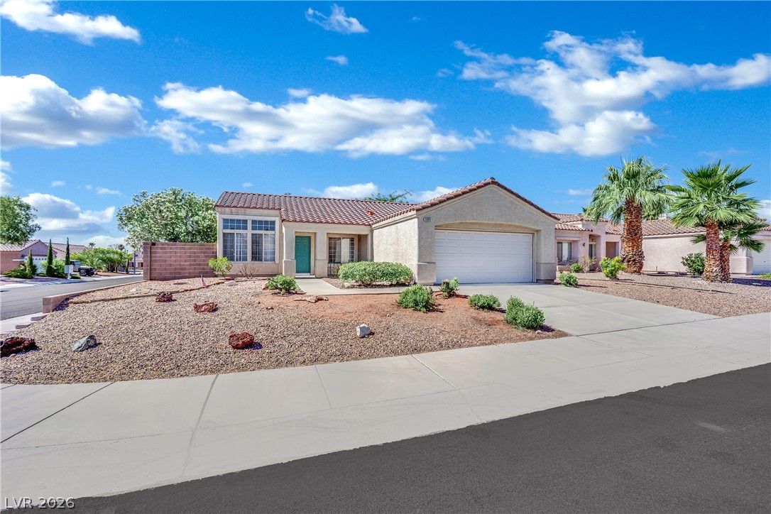 5905 Briar Rose Lane — photo 2 of 28