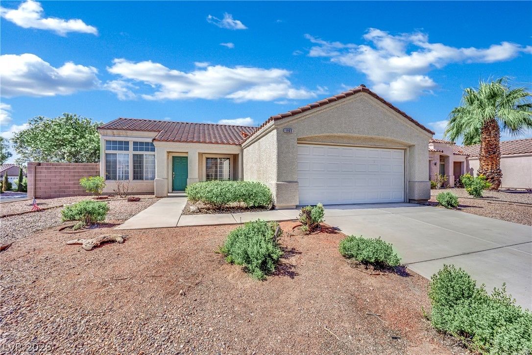 5905 Briar Rose Lane — photo 3 of 28