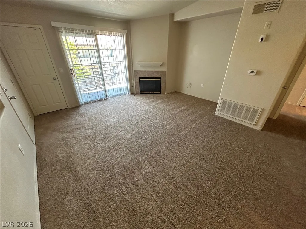3318 North Decatur Boulevard 2093 — photo 2