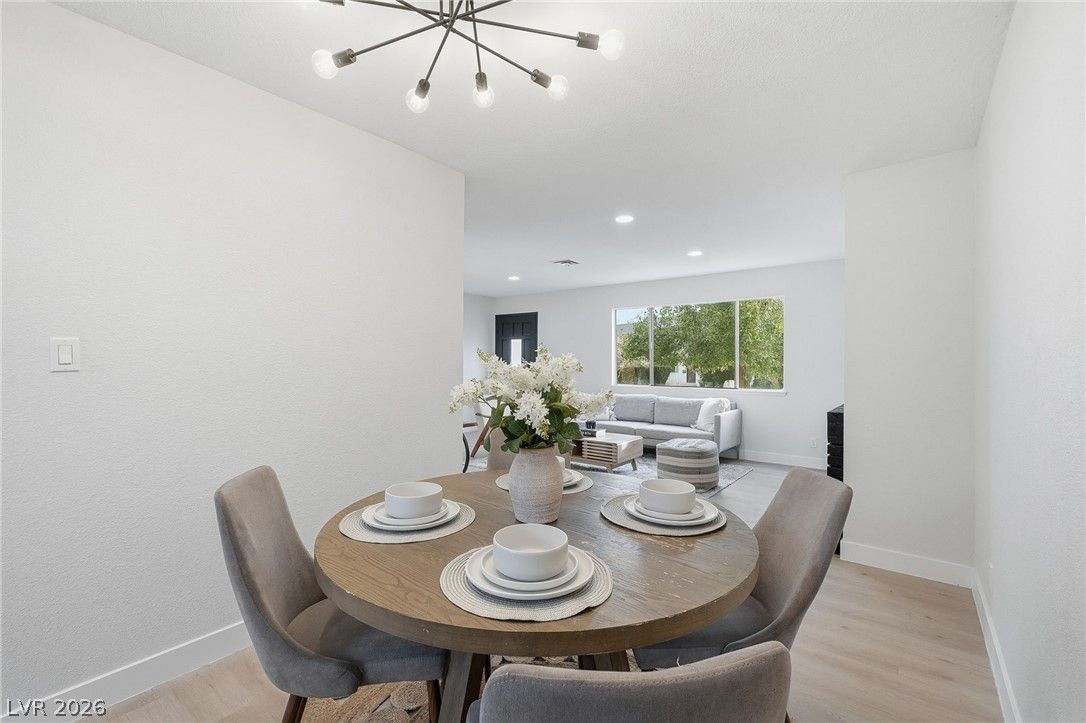 163 Greenbriar Townhouse Way — photo 5