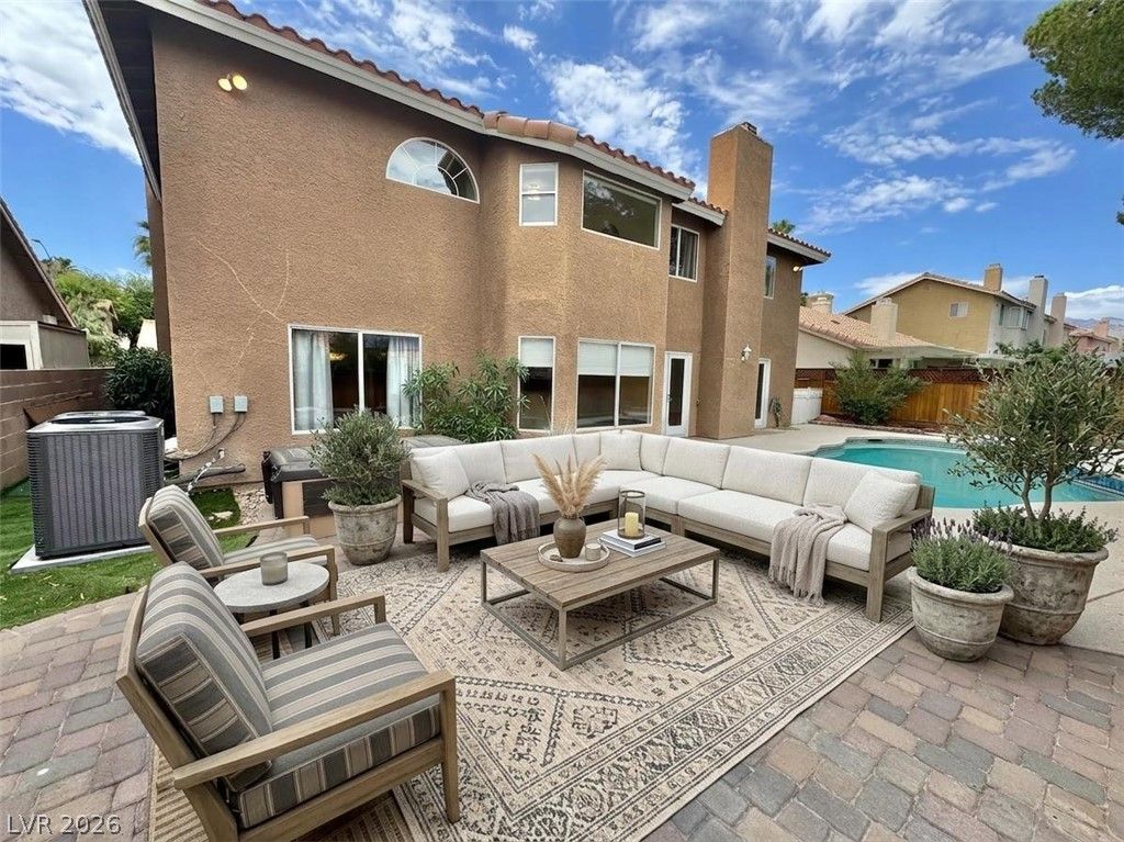 8240 Tivoli Cove Drive — photo 4