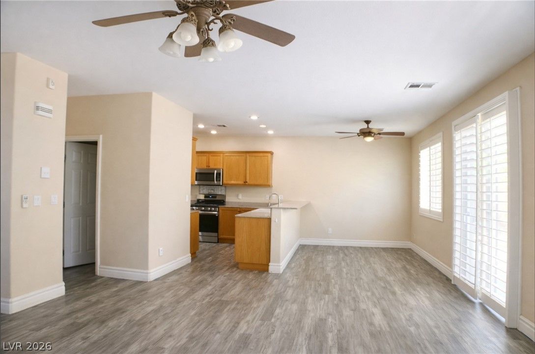 9680 Waukegan Avenue — photo 5