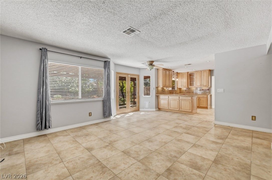 1827 Escondido Terrace — photo 4