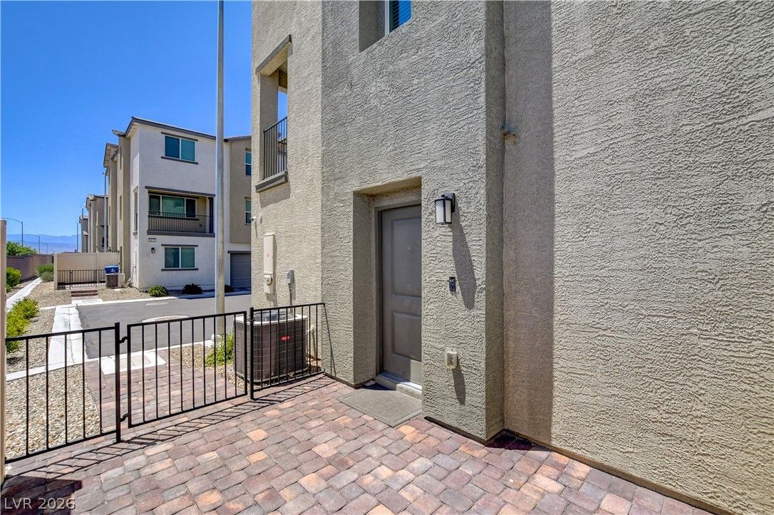 6924 Spicy Merlot Street — photo 5