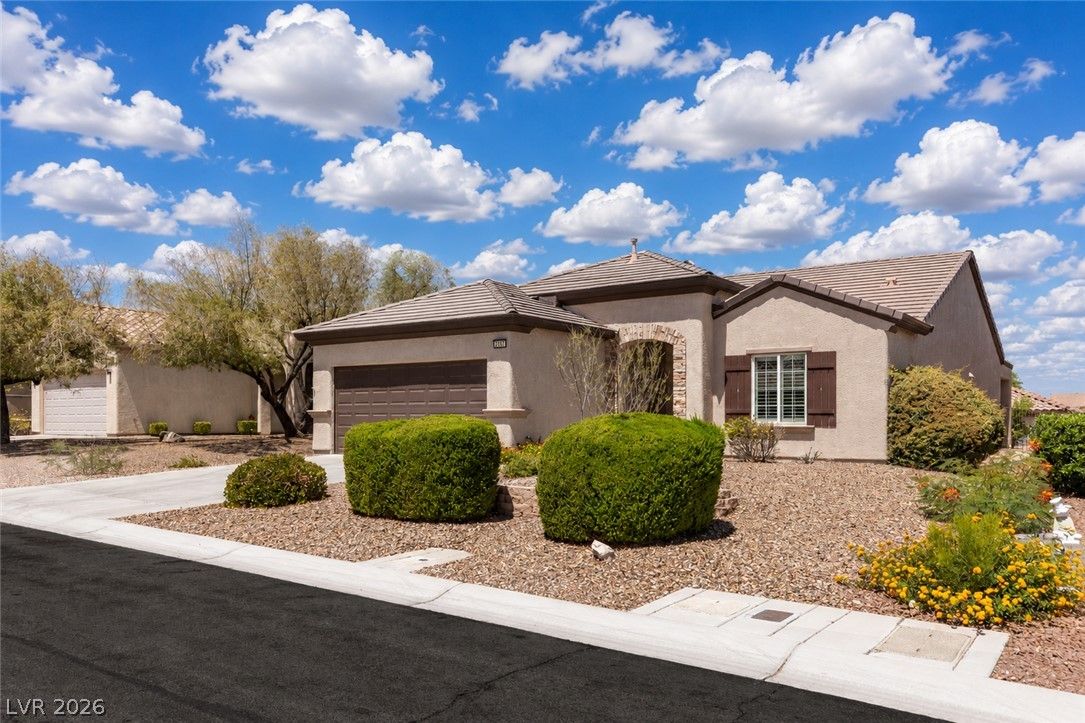 2157 Sawtooth Mountain Drive — photo 2 of 29
