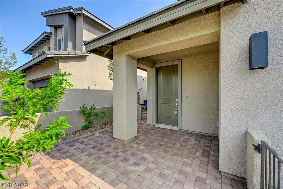 7051 Amethyst Peak Street — photo 2