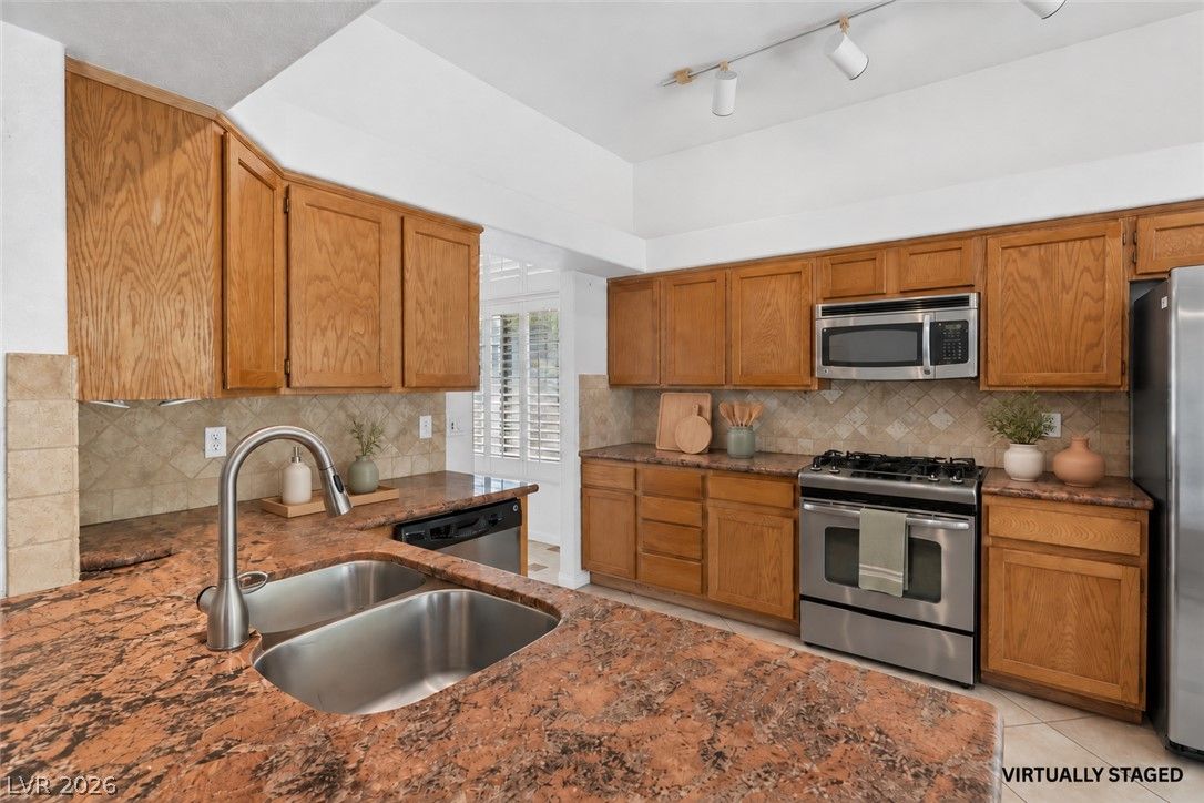 1413 Sun Copper Drive — photo 5