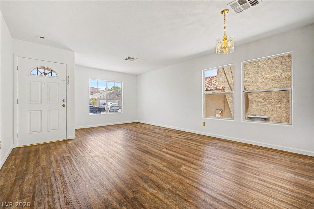 184 White Butte Street — photo 3