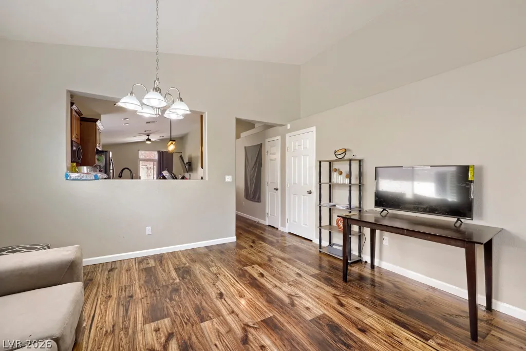 804 Brown Breeches Avenue — photo 5