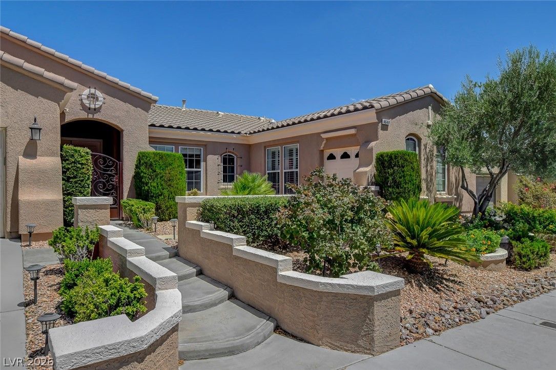 4648 Riva De Romanza Street — photo 2