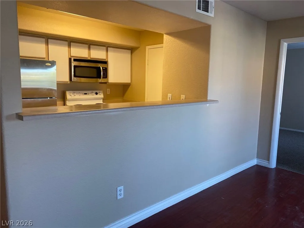 2300 Silverado Ranch Boulevard 2175 — photo 5