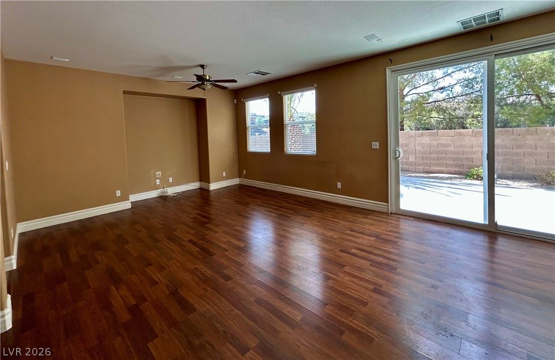 9730 Dieterich Avenue — photo 4 of 18